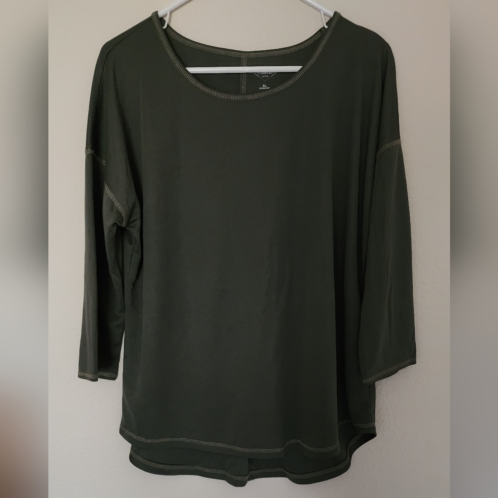 St John's Bay Polyester Women's Army Green Top Stiching Accent  XL